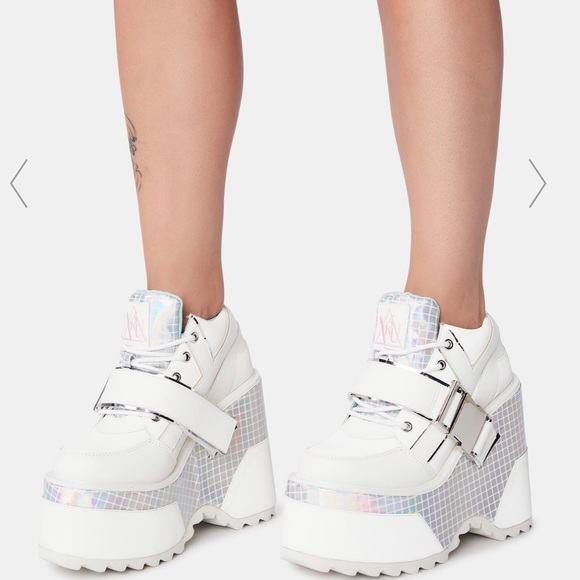 Y.R.U. Nova Platform Boots - Picture 2 of 6